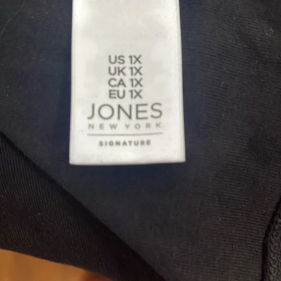 NWT Jones New York black shirt. Size 1X - Picture 6 of 7
